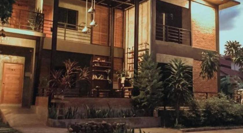 Palmhouse Hotel Mae Hong Son Exterior foto